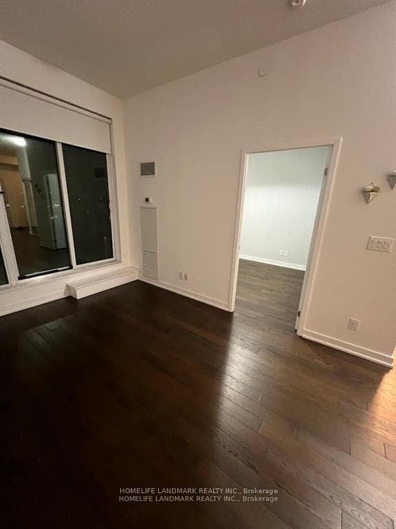 510 Curran Place Unit 517 photo 16