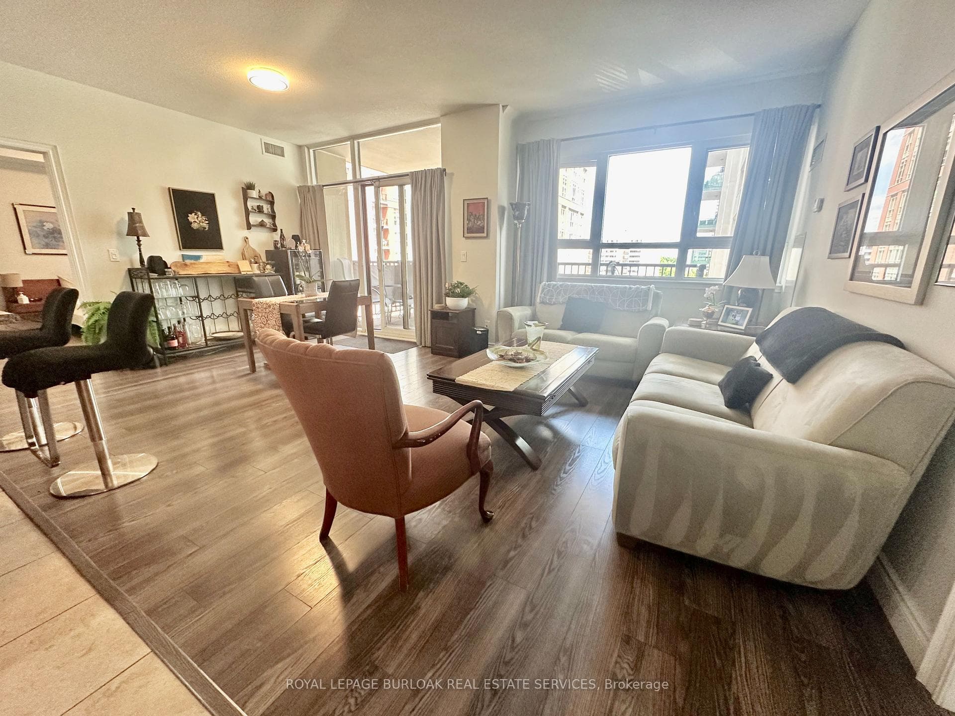 399 Elizabeth Street Unit 710 photo 11