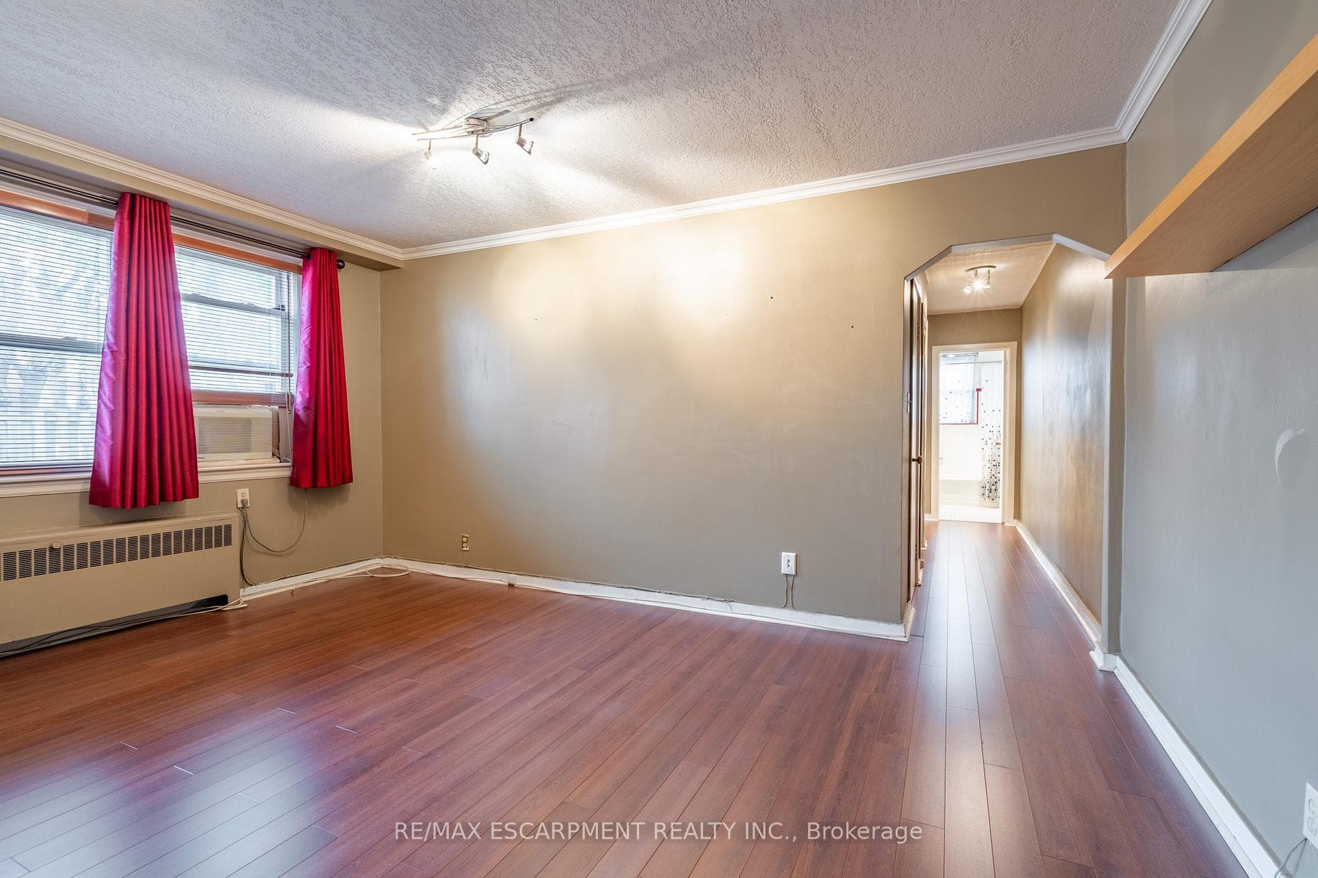 4 ROBINSON Street Unit 5 photo 6
