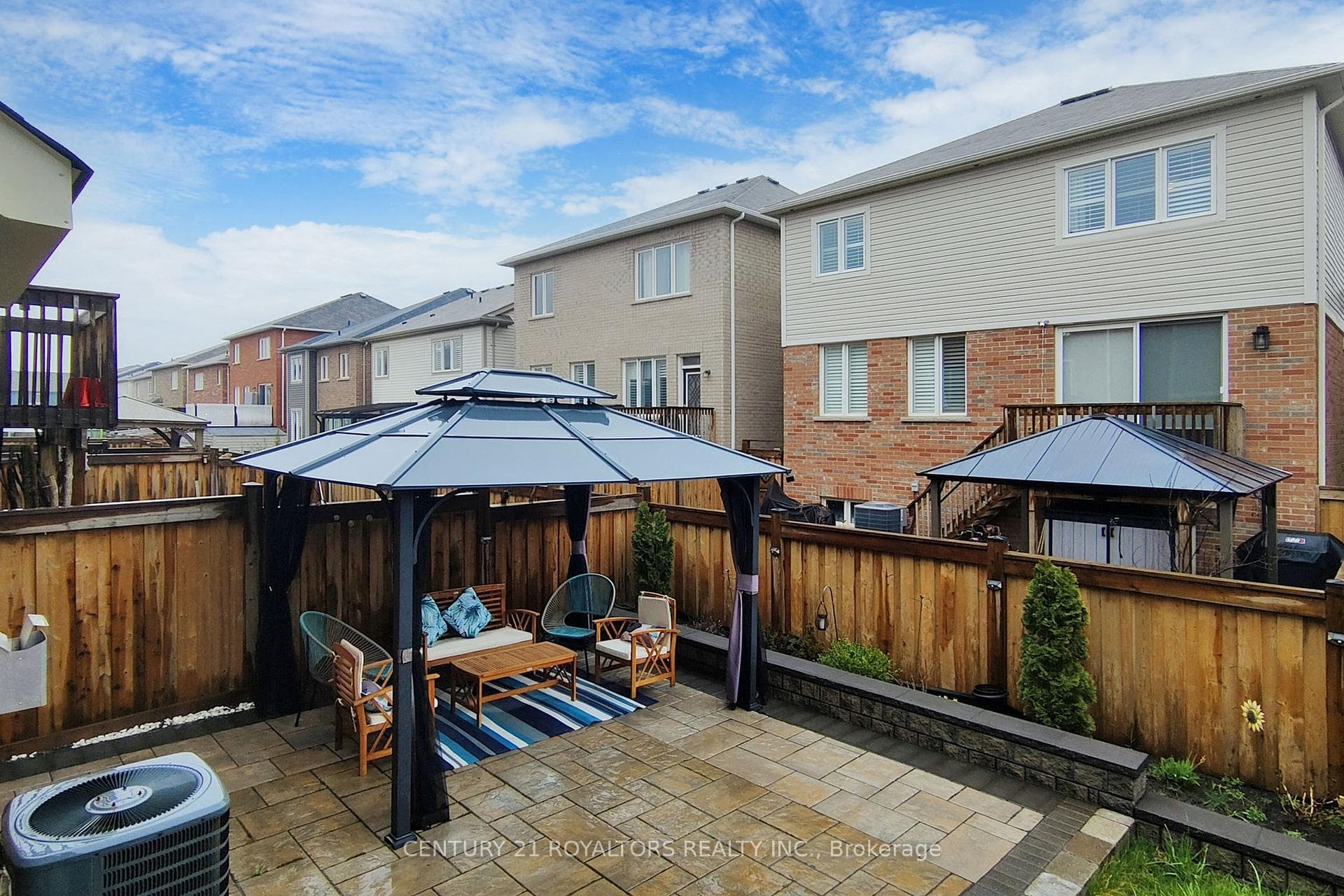 244 Chilver Heights photo 40