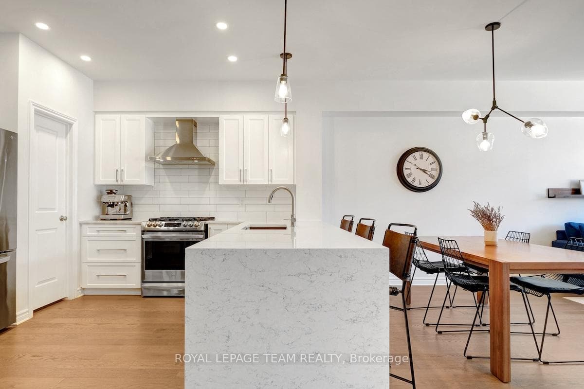 807 Clapham Terrace photo 13