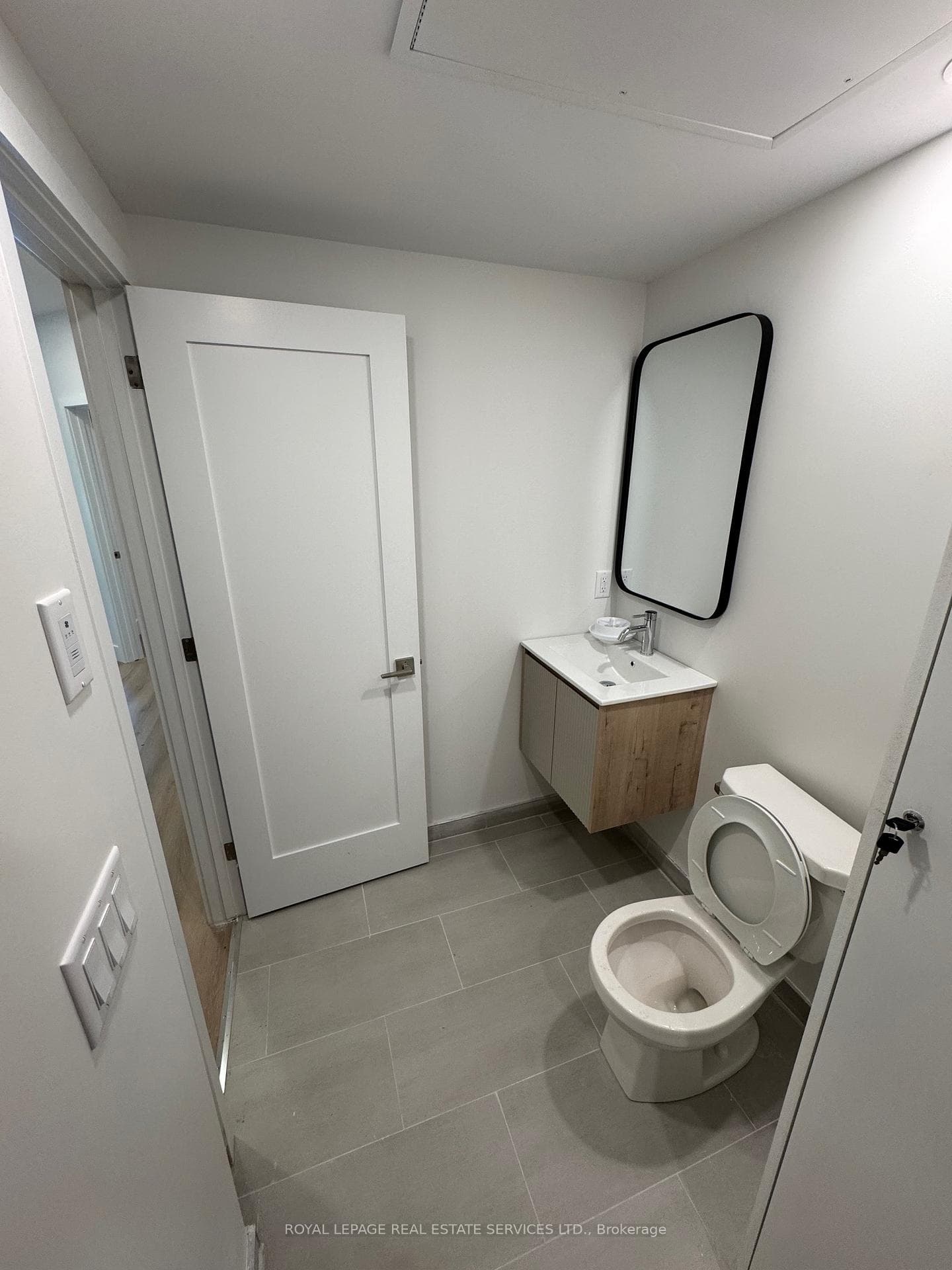 61 Pinehurst Avenue Unit C photo 8