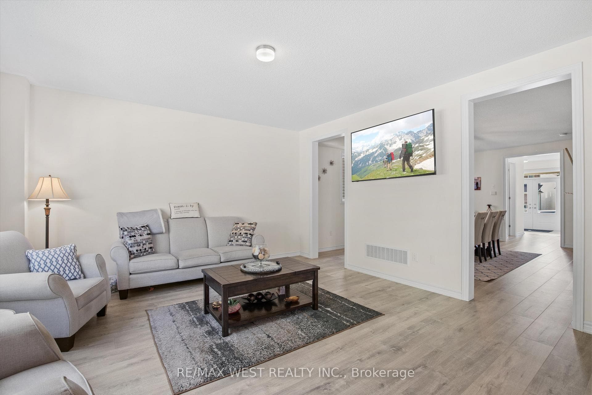133 Mcfarlane Crescent photo 14