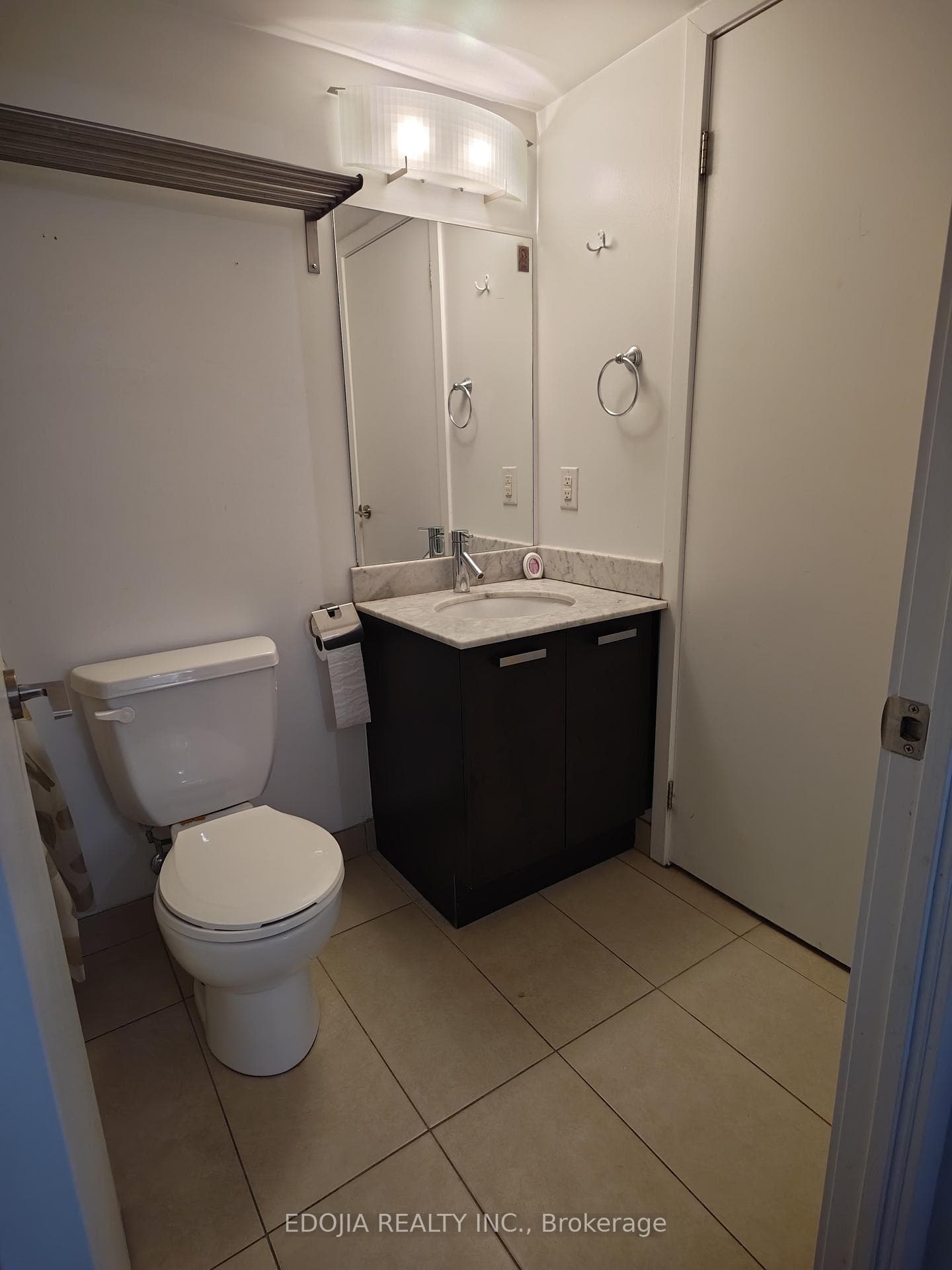 36 Lisgar Street Unit 1011W photo 4