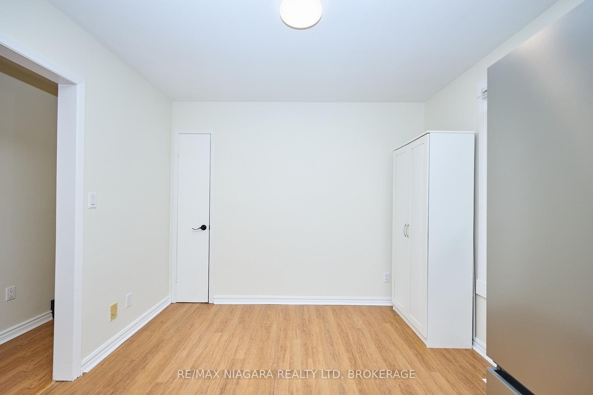 23 Alexandra Boulevard photo 11