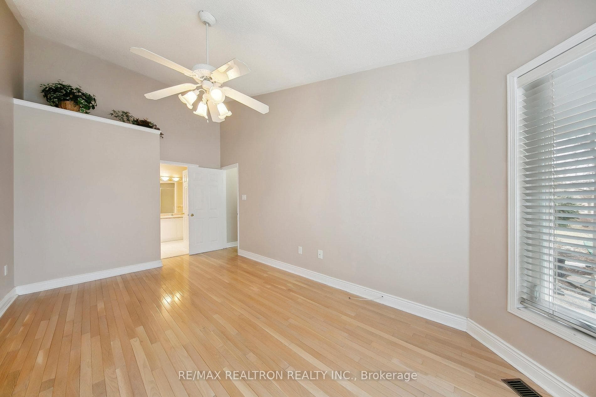 1240 Westview Terrace Unit 54 photo 30