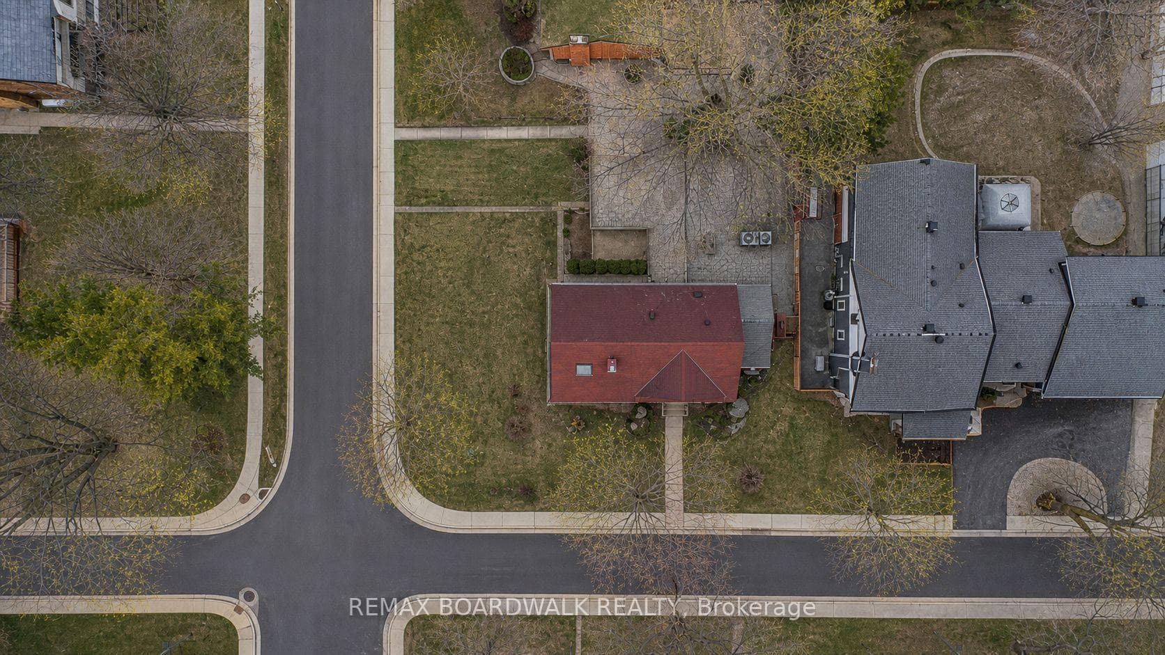 961 Kingsmere Avenue photo 38