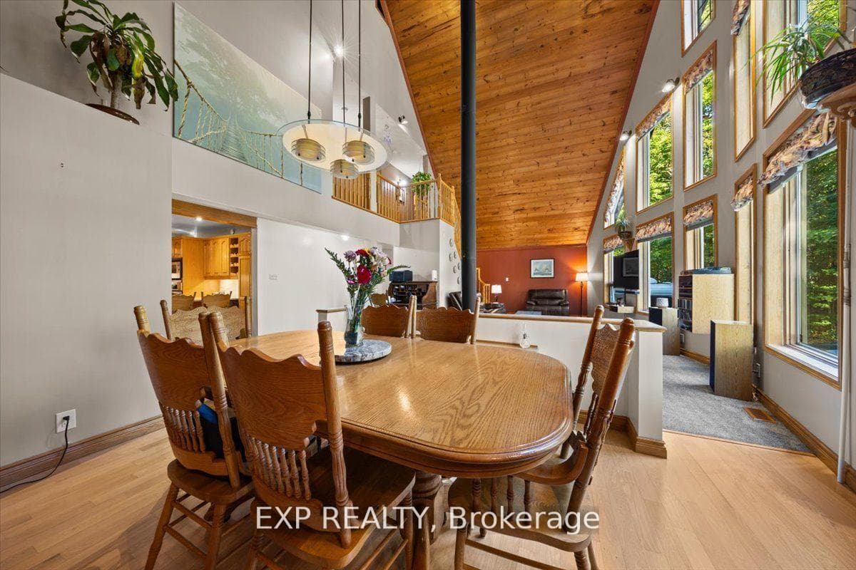 325 Haskins Road photo 15