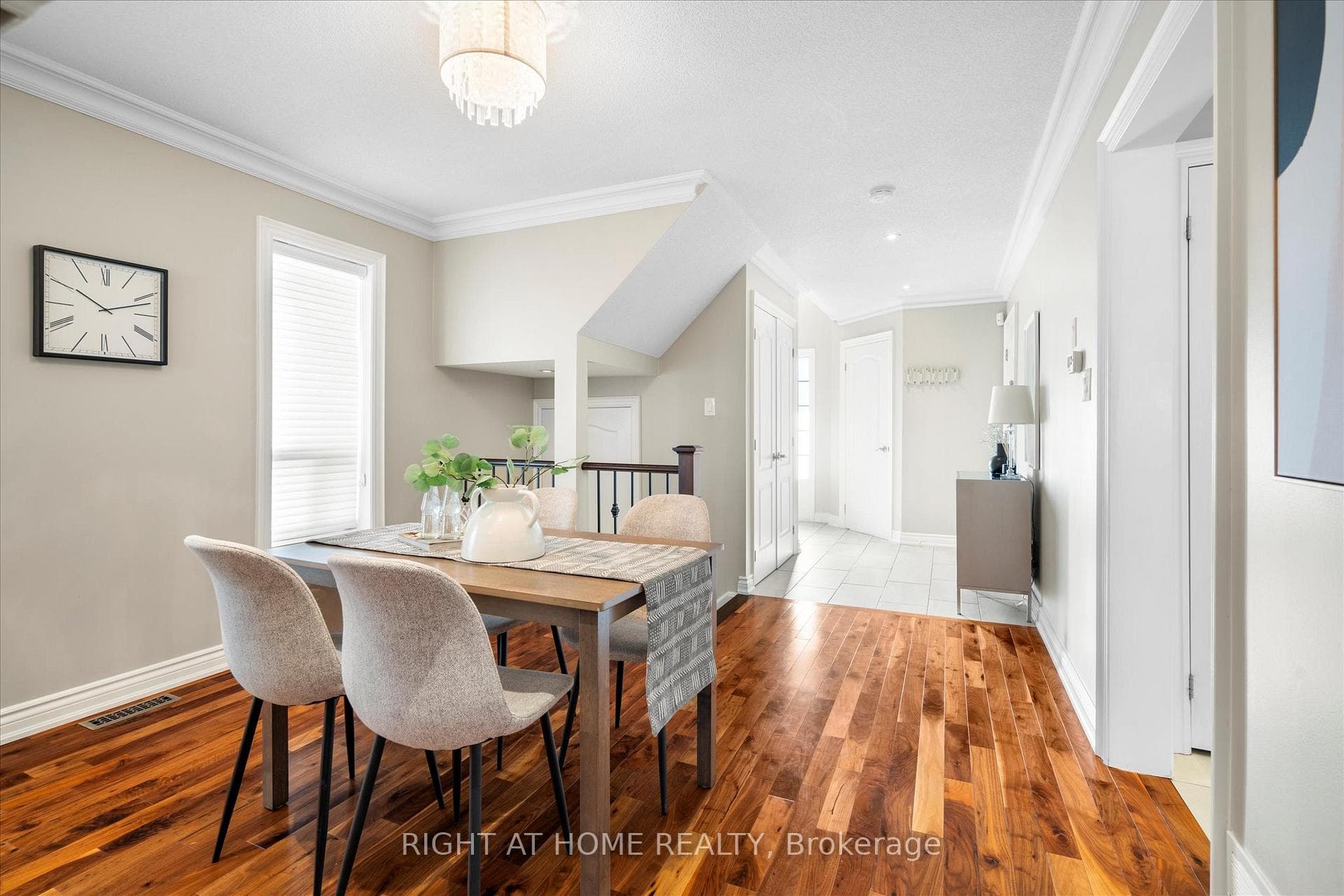 48 Beachgrove Crescent photo 8