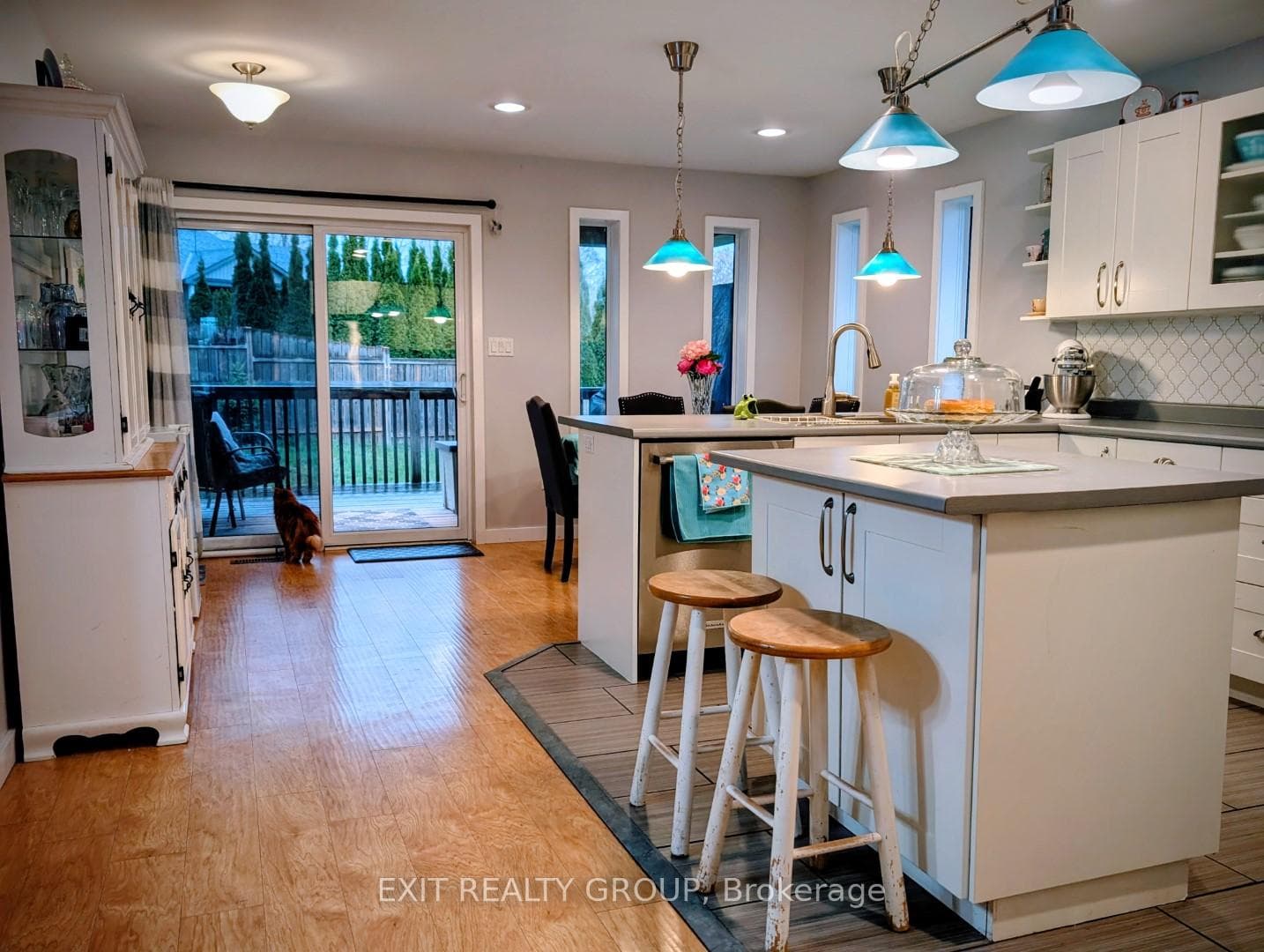 354 Riverside Parkway photo 15