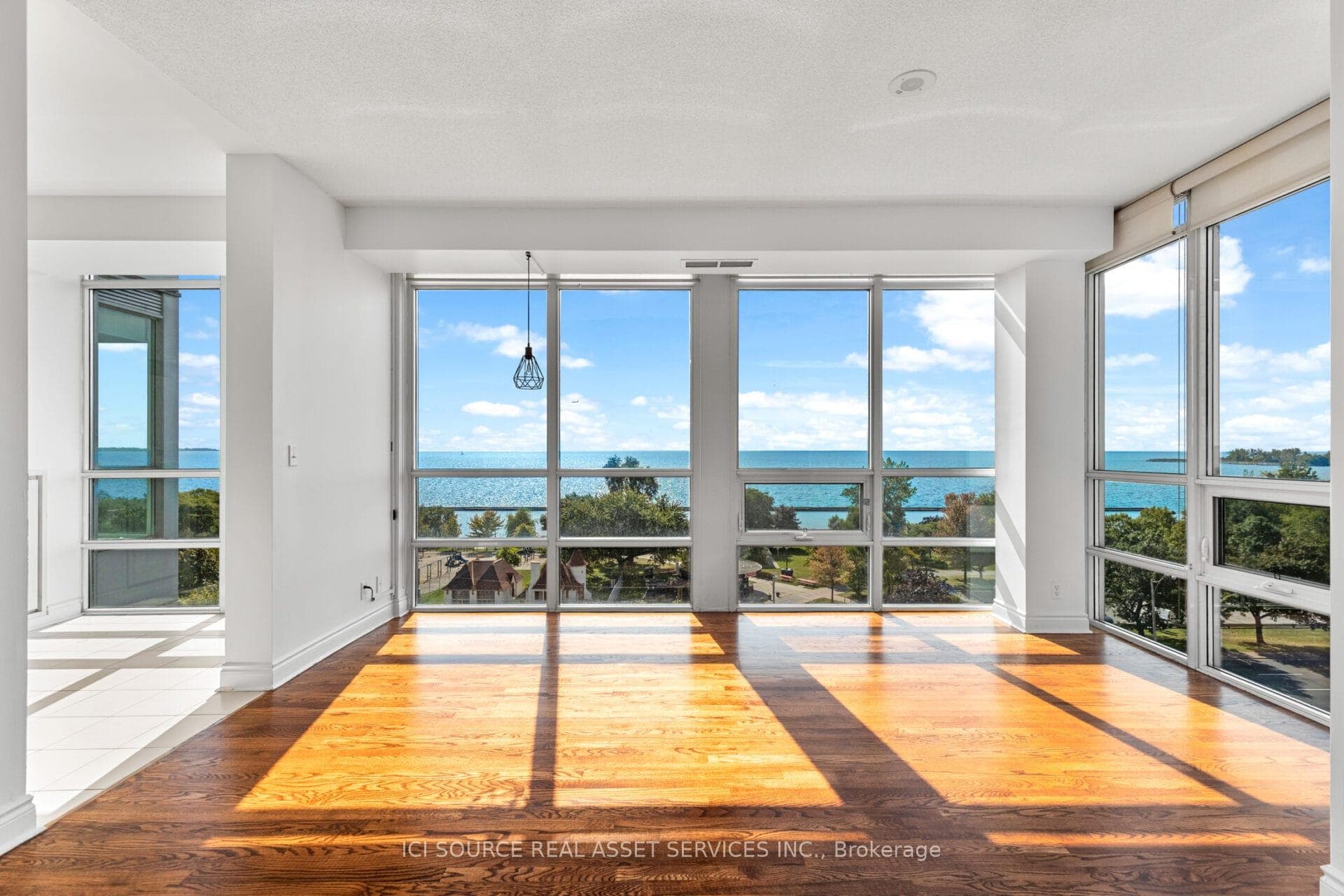 1910 Lake Shore Boulevard Unit 708 photo 6