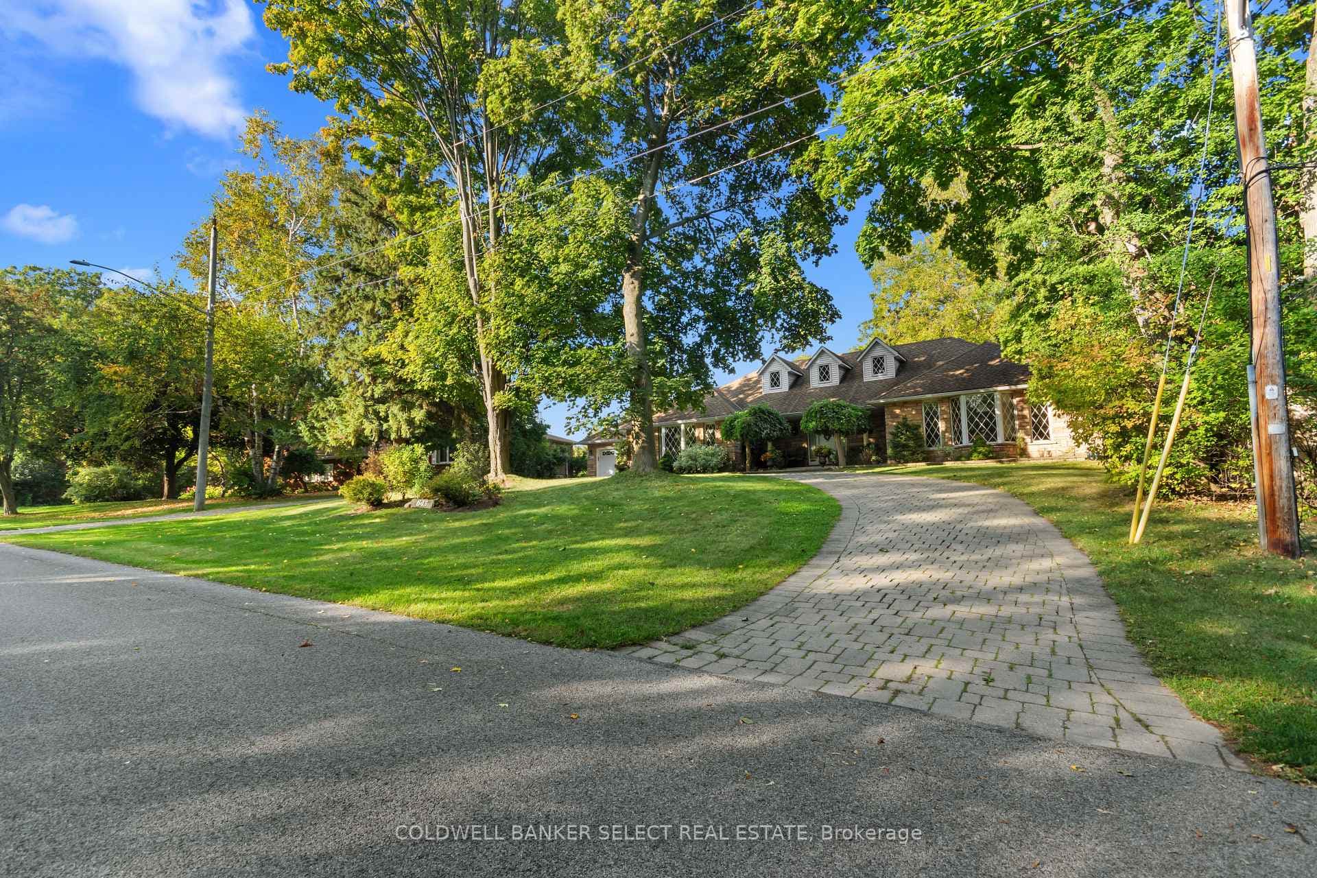 643 Hendry Lane photo 5