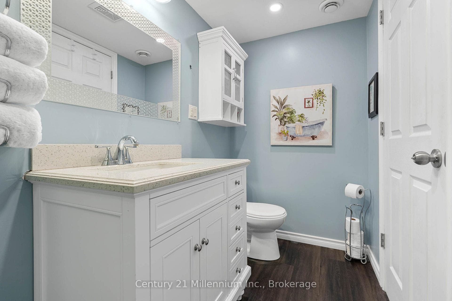 251 William Street photo 18