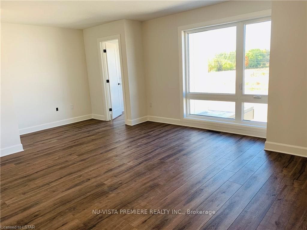 175 DOAN Drive Unit 113 photo 18