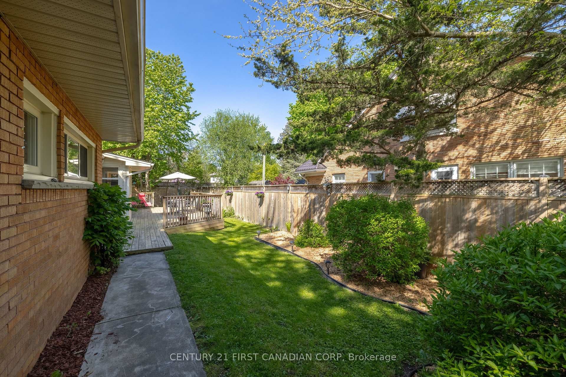 363 Ridout Street photo 25