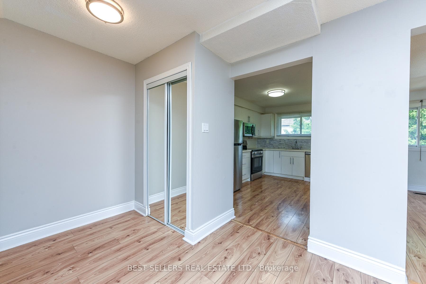 12 Ashton Crescent Unit 12 photo 14