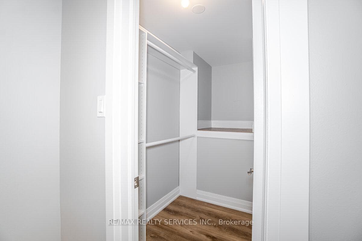 156 Vodden Street photo 10