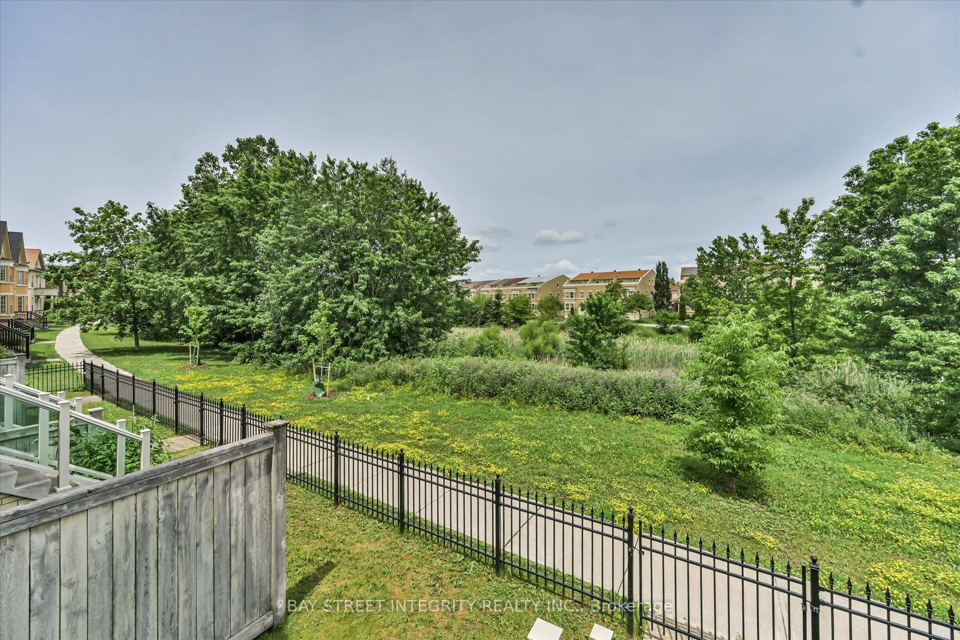 49 Victor Herbert Way photo 35