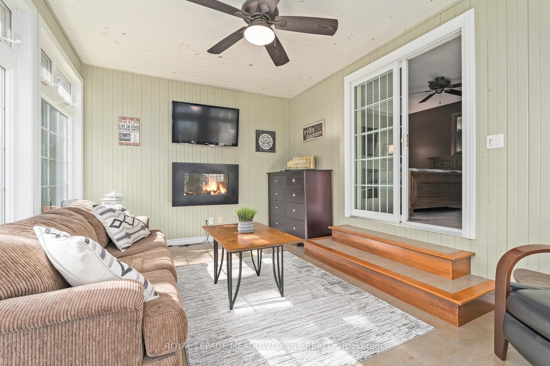 32 Joycelyn Crescent photo 22