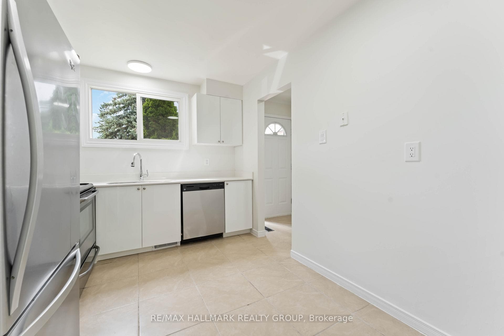 1441 PALMERSTON Drive Unit 317 photo 8