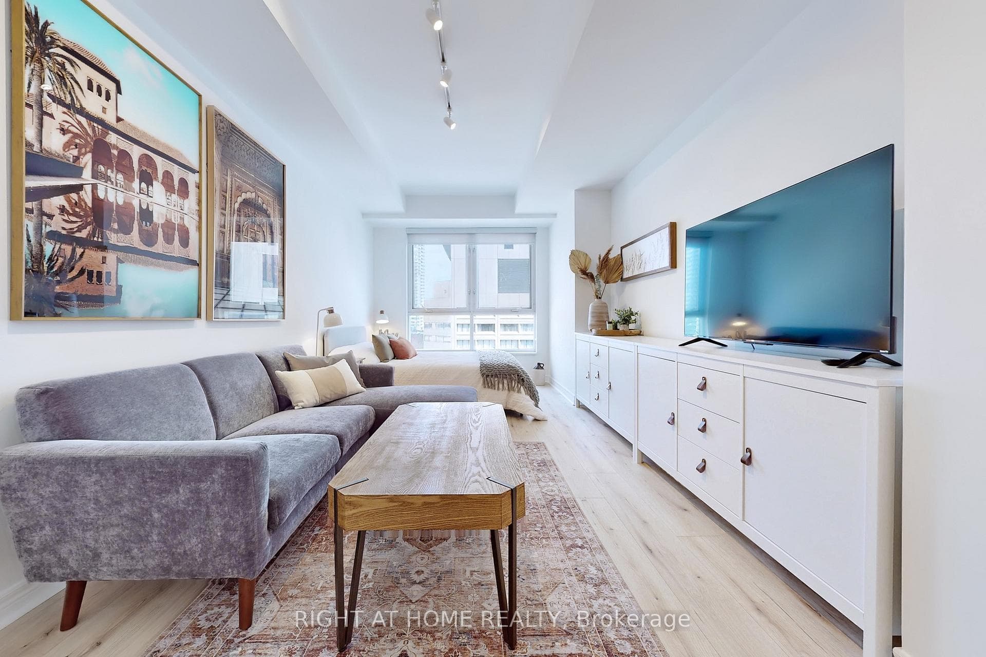 55 Bloor Street Unit 1706 photo 1