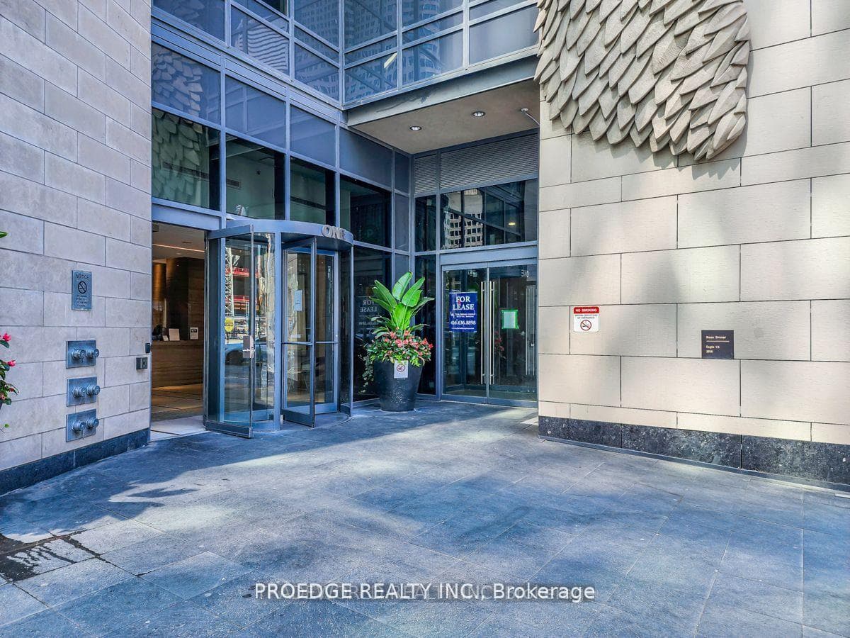 1 The Esplanade Street Unit 1504 photo 22