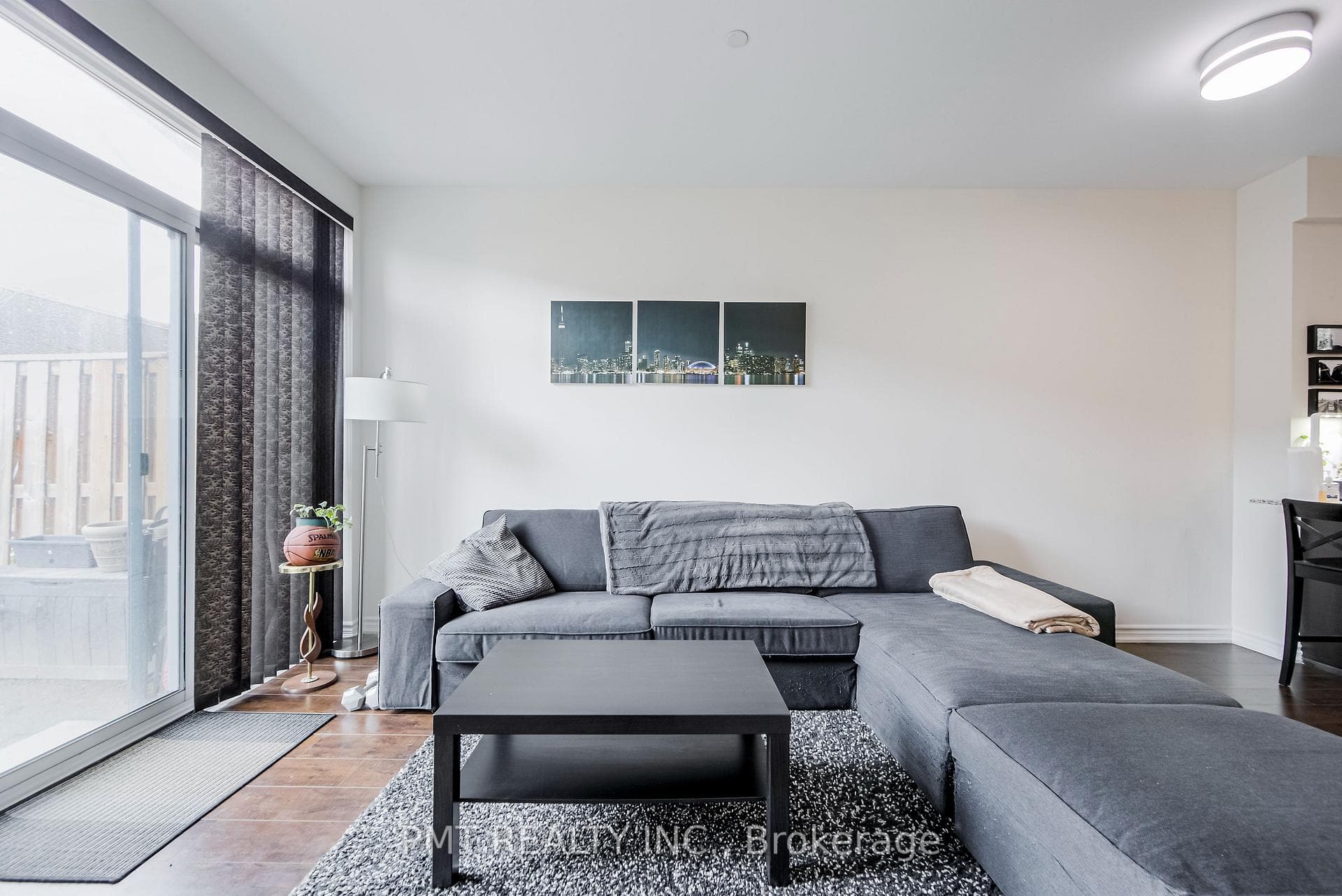 1328 Birchmount Road Unit 105 photo 14