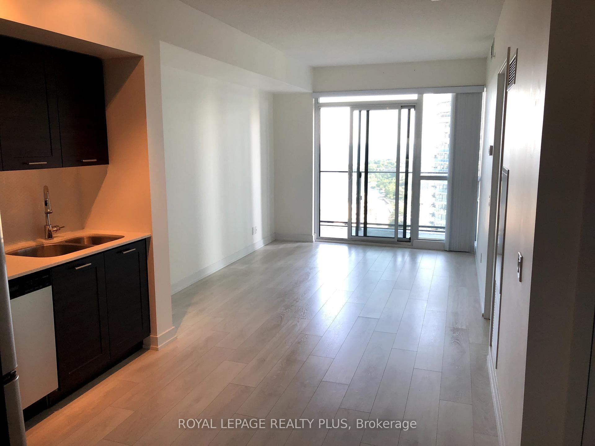 2200 Lake Shore Boulevard Unit 3503 photo 2