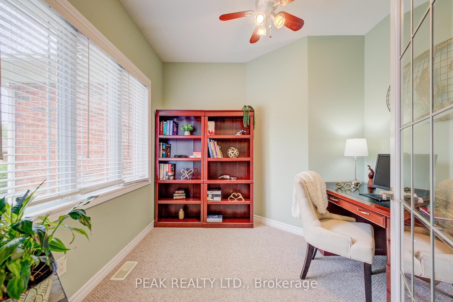 148 Devonshire Drive photo 24