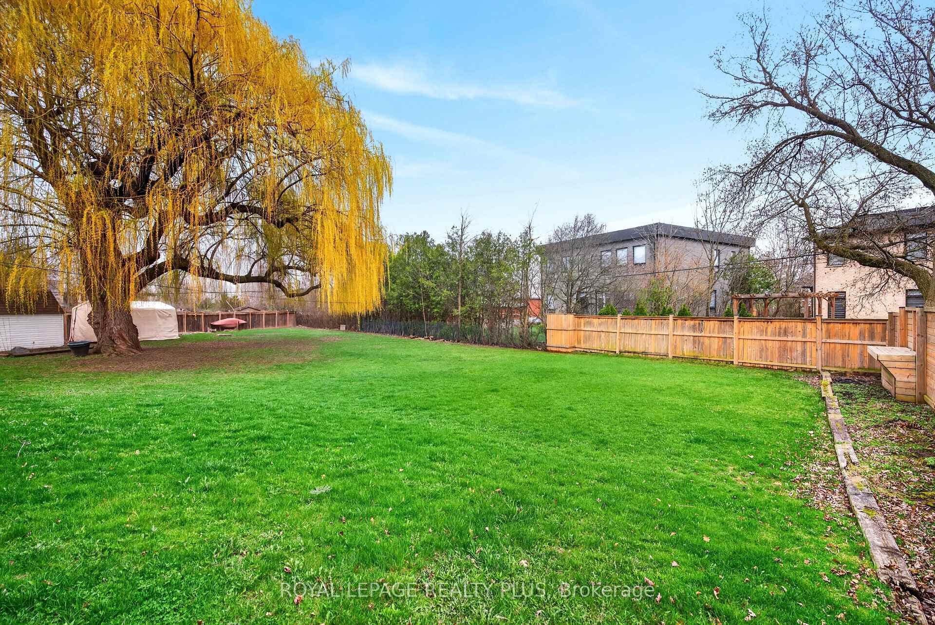 1332 Stanbury Road photo 45