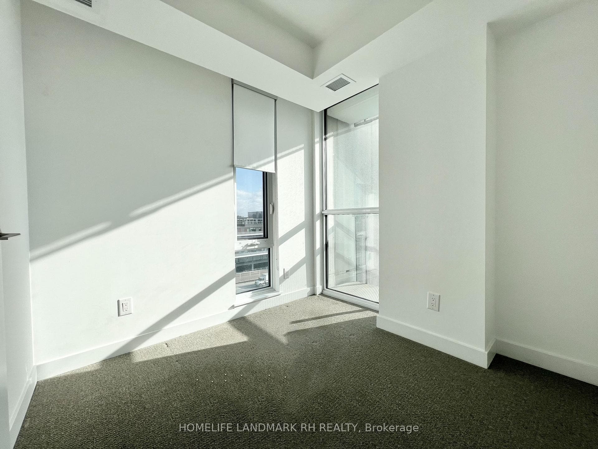 160 Flemington Road Unit 1504 photo 17
