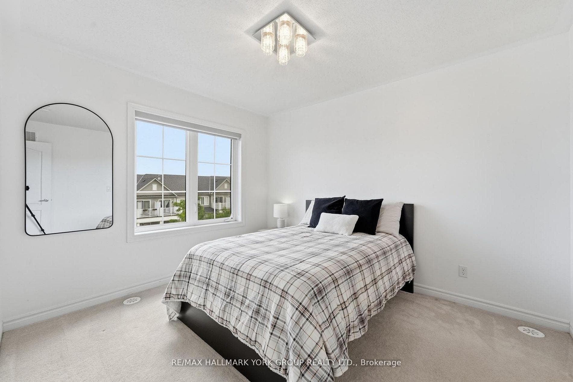 118 Alvin Pegg Drive photo 17