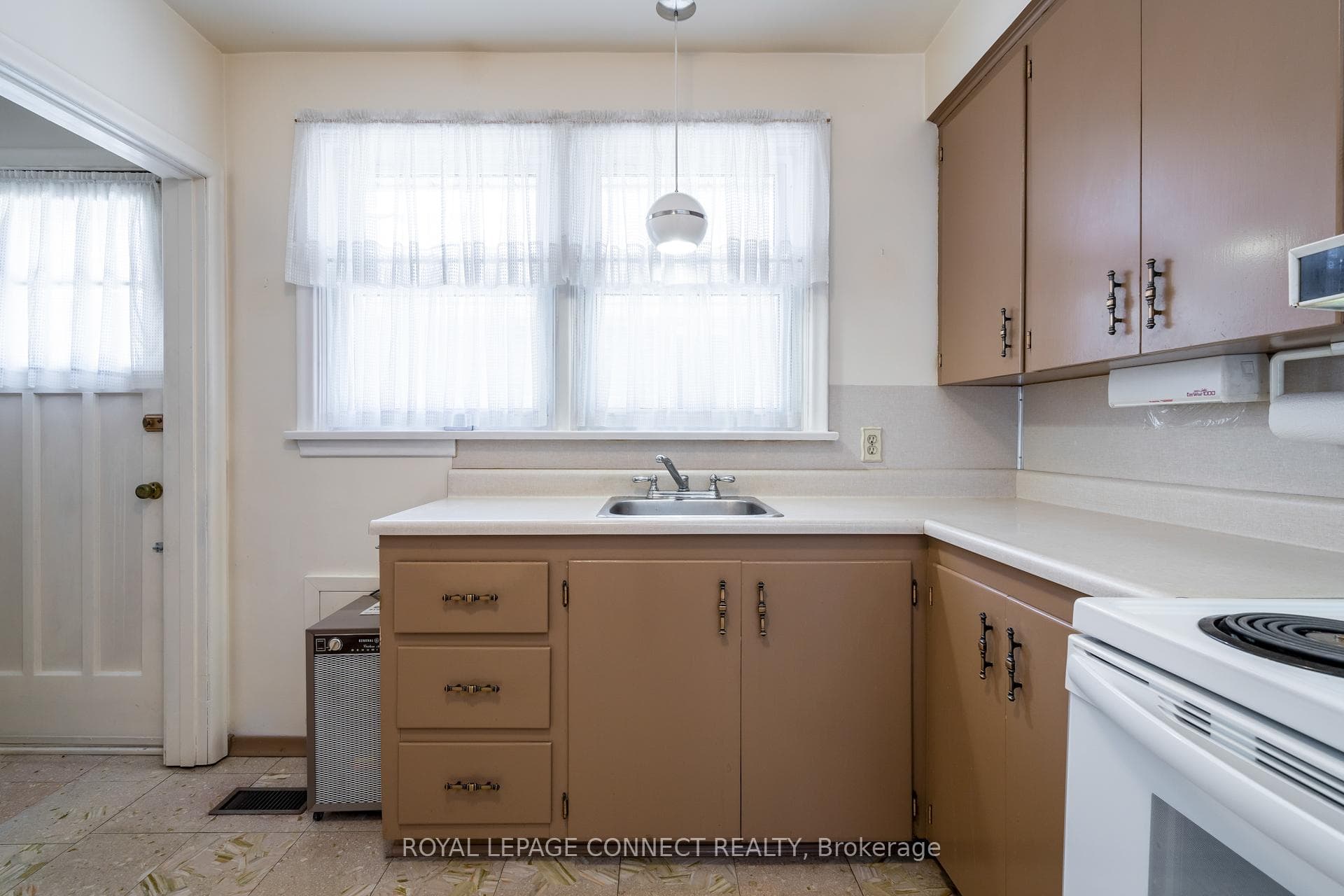 12 Sedgewick Crescent photo 8