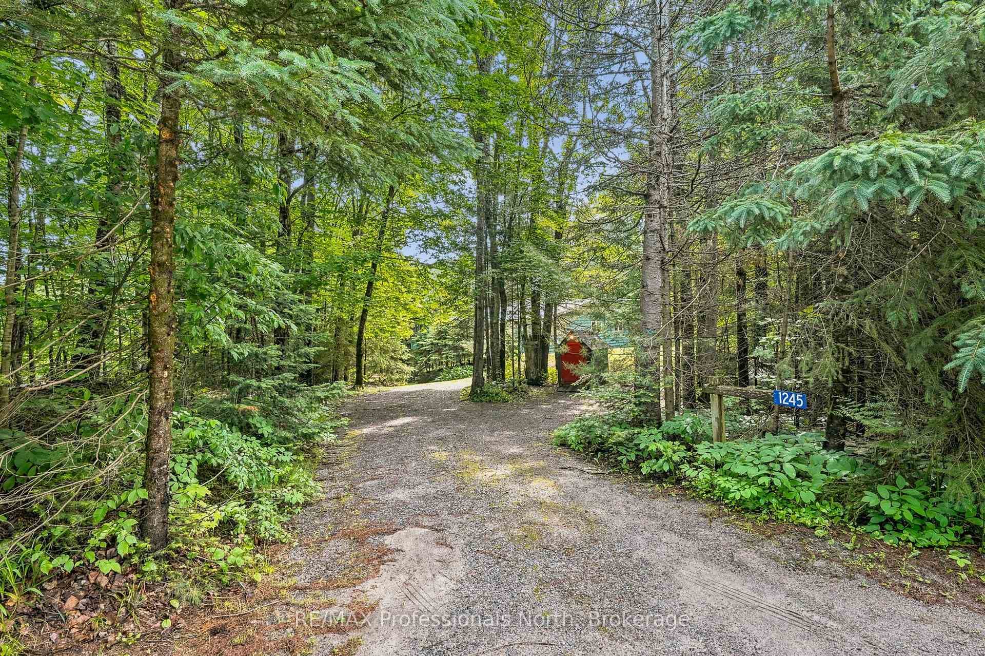 1245 Sherwood Forest Road photo 39