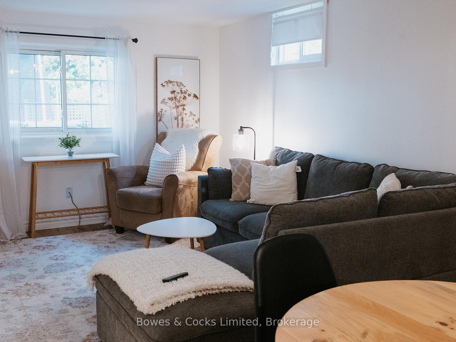 951 Ellesmere Avenue photo 29