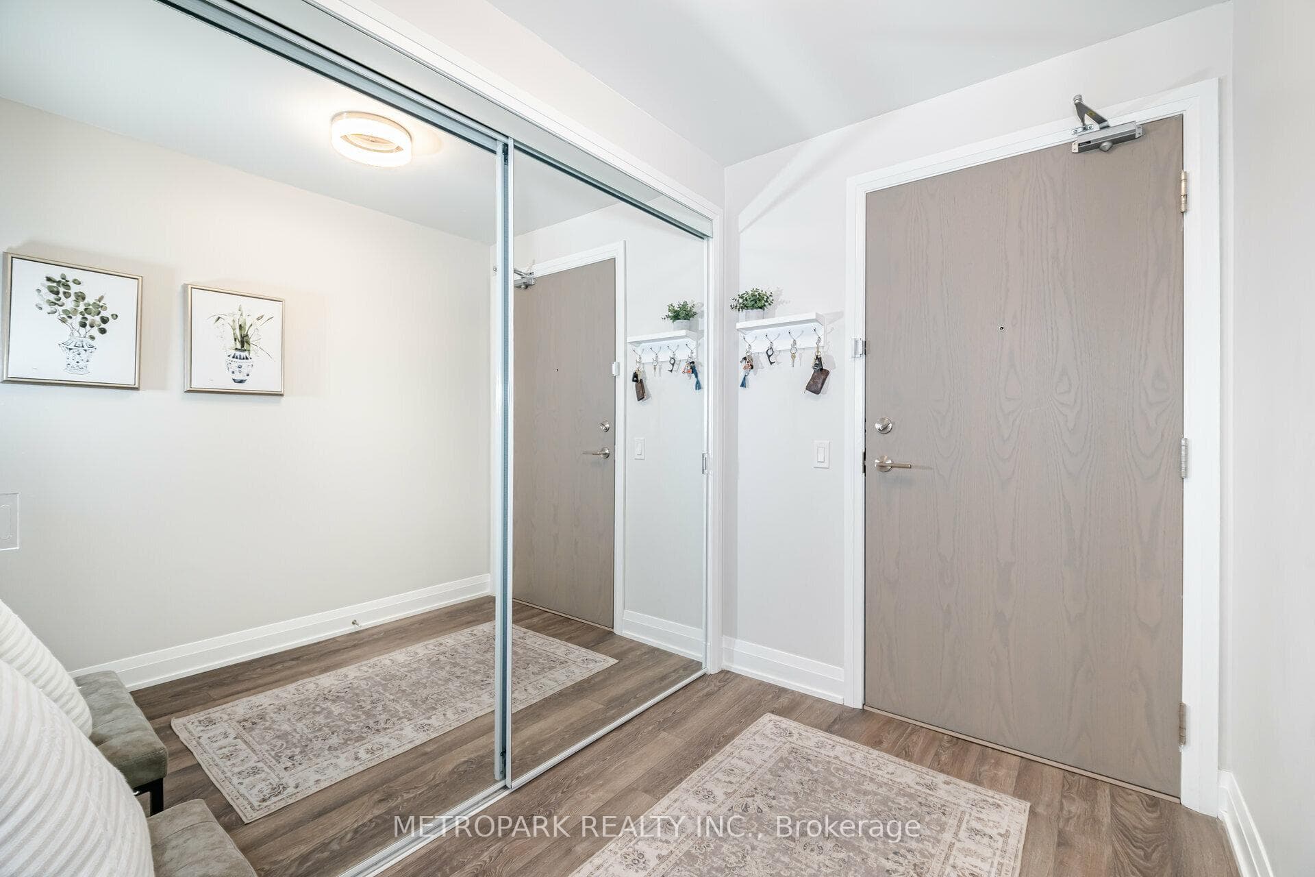 4800 Highway 7 Road Unit 817 photo 7
