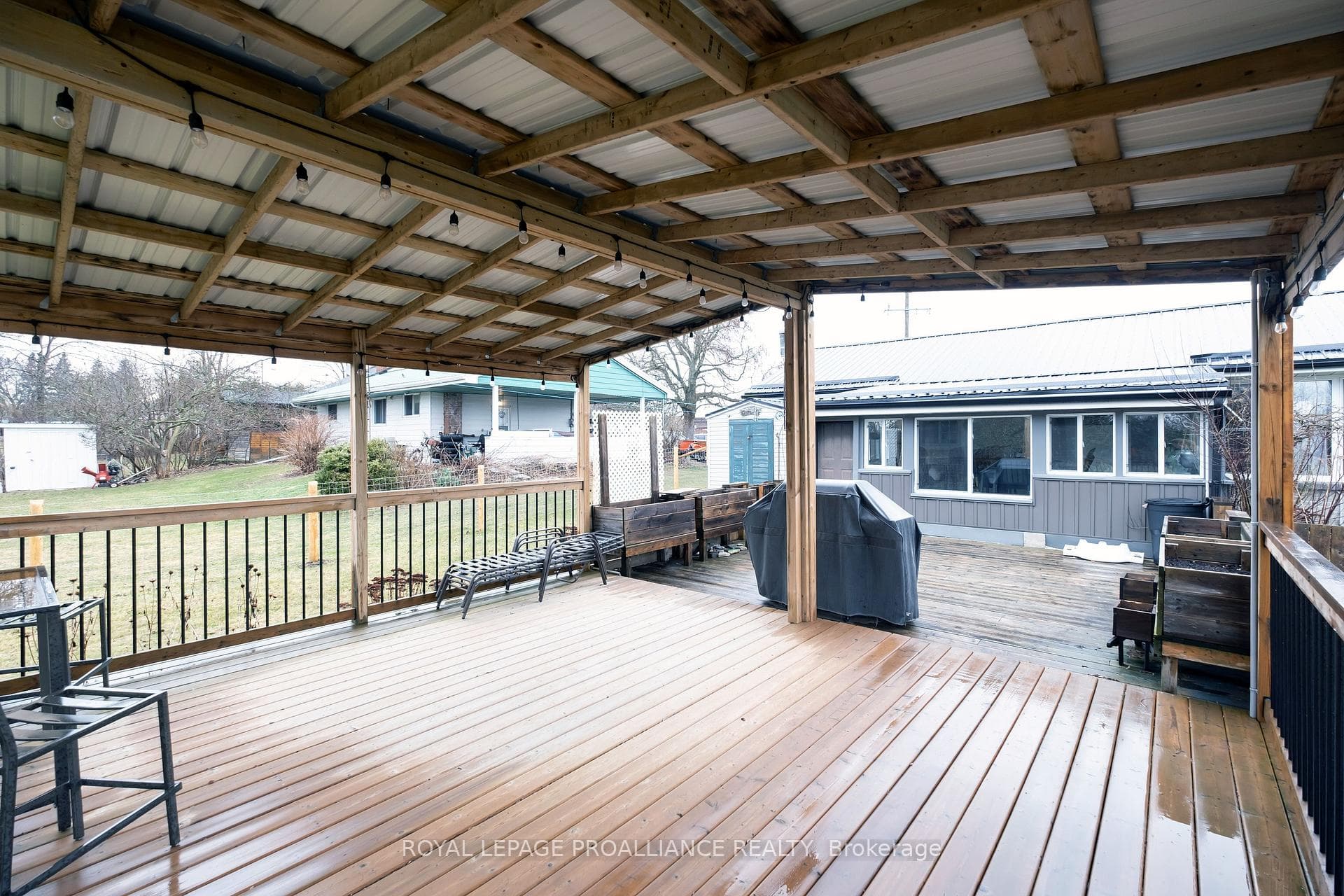 125 Aikins Road photo 31