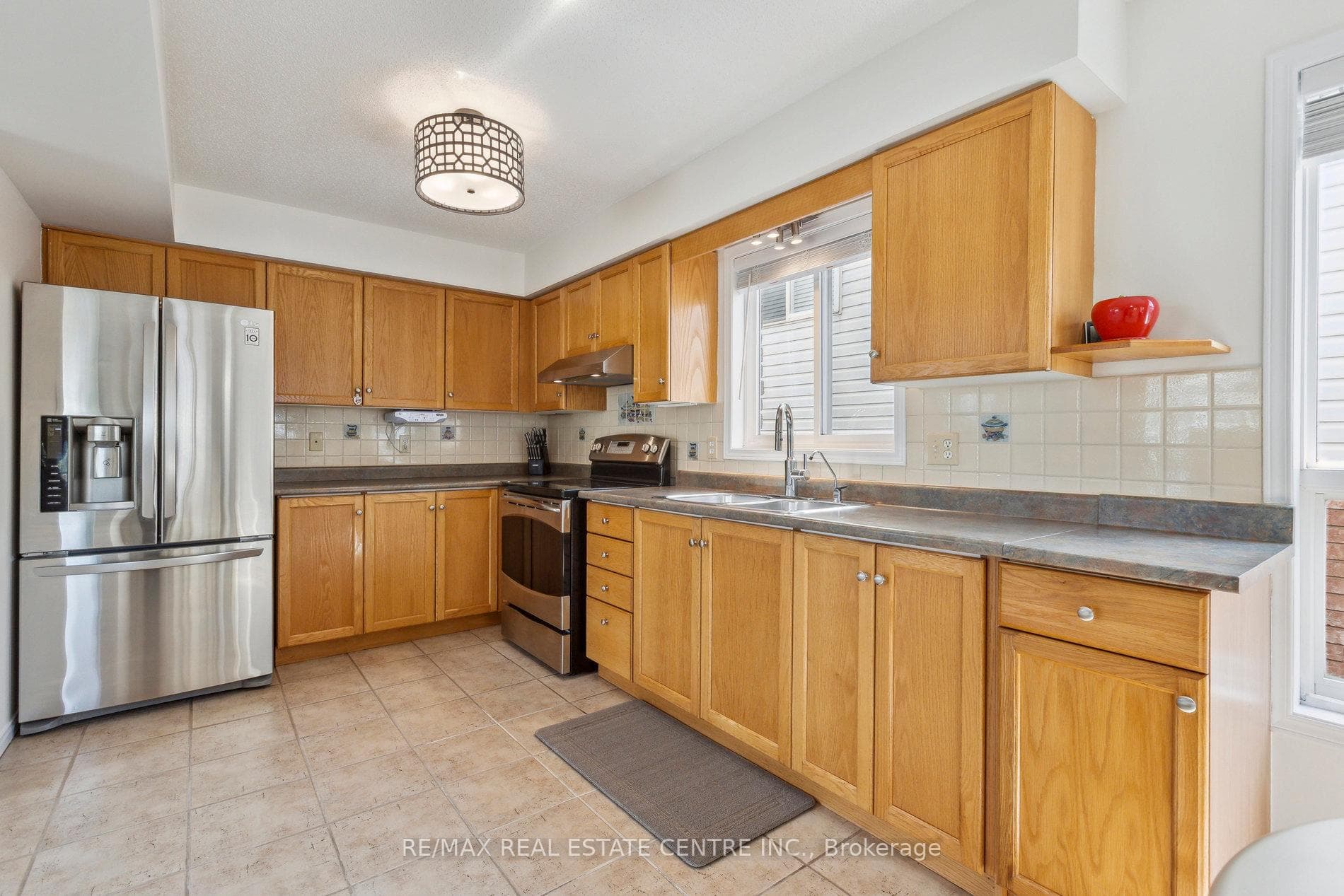 1 Silversmith Court photo 14