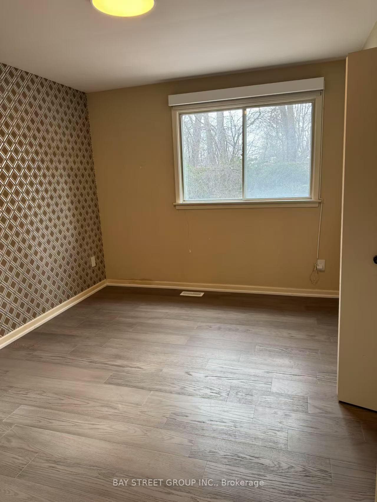 29 Suncrest Drive photo 4