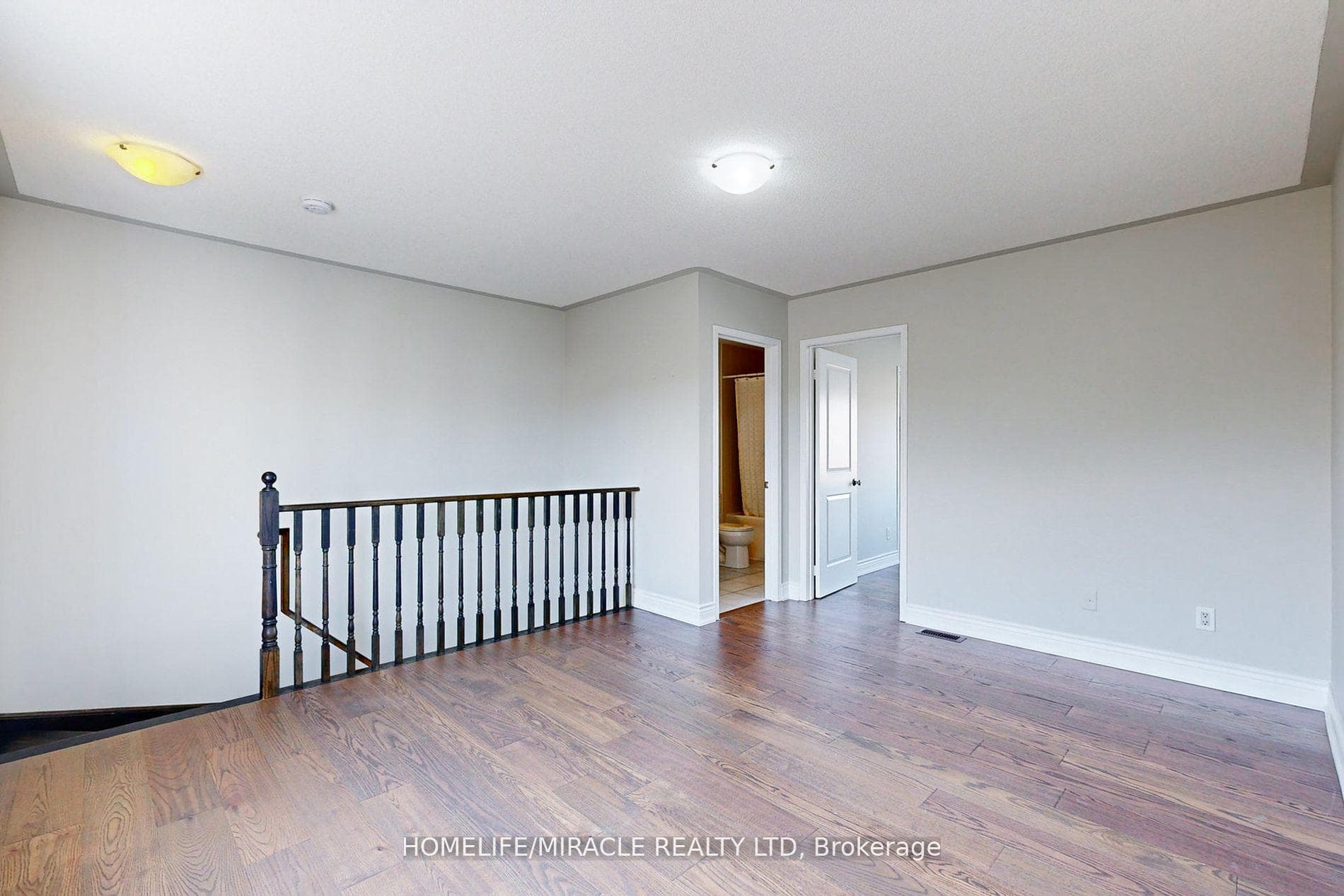 11 Willoughby Way photo 35
