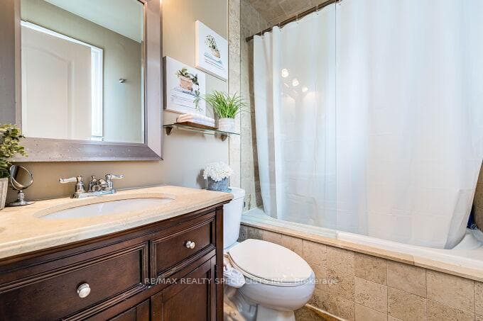 7389 Banffshire Court photo 27