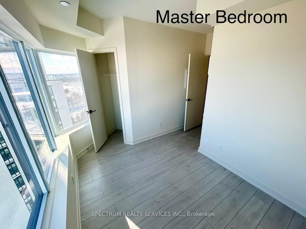 8020 Derry Road Unit 1607B photo 4