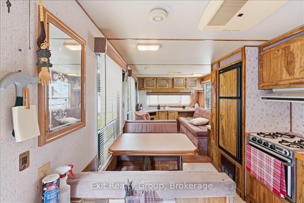 71 Cooke Lane photo 17
