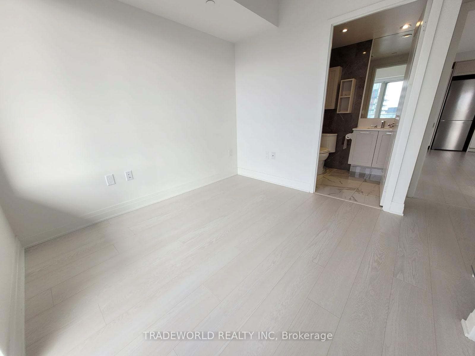 195 Redpath Avenue Unit 3604 photo 10