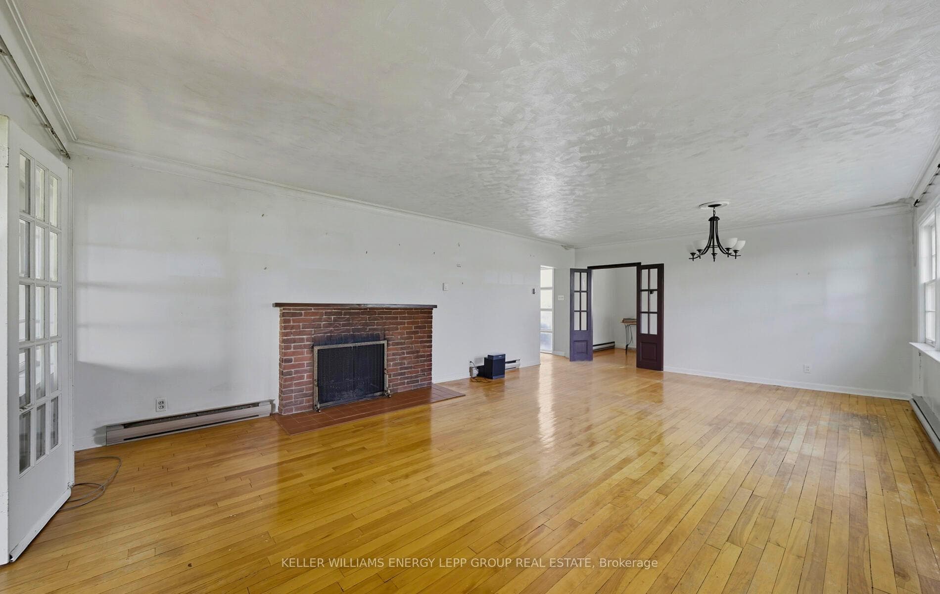 707 Henry Street photo 6