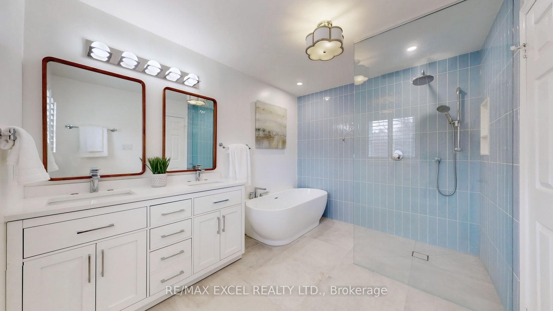 46 Bolton Drive photo 23