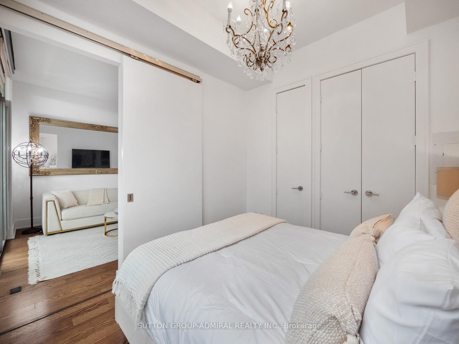 39 Queens Quay Unit 525 photo 21