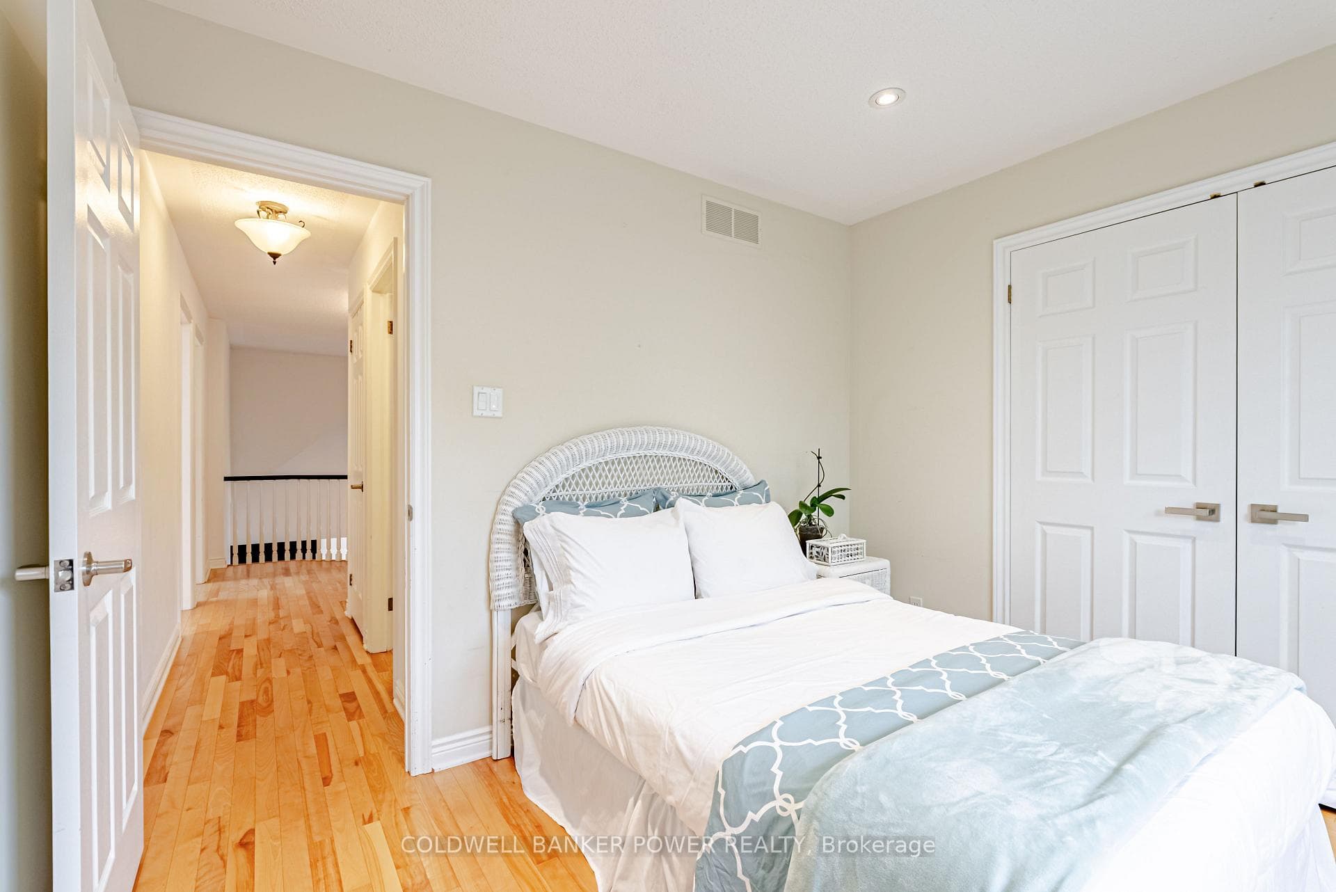 54 Grasmere Crescent photo 33