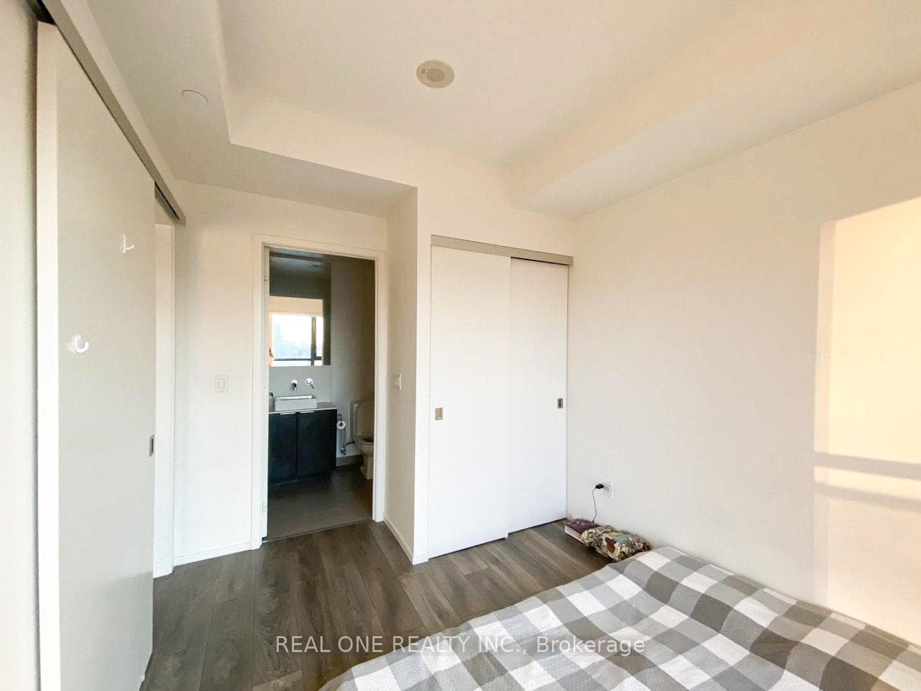 159 Dundas Street Unit 3407 photo 3