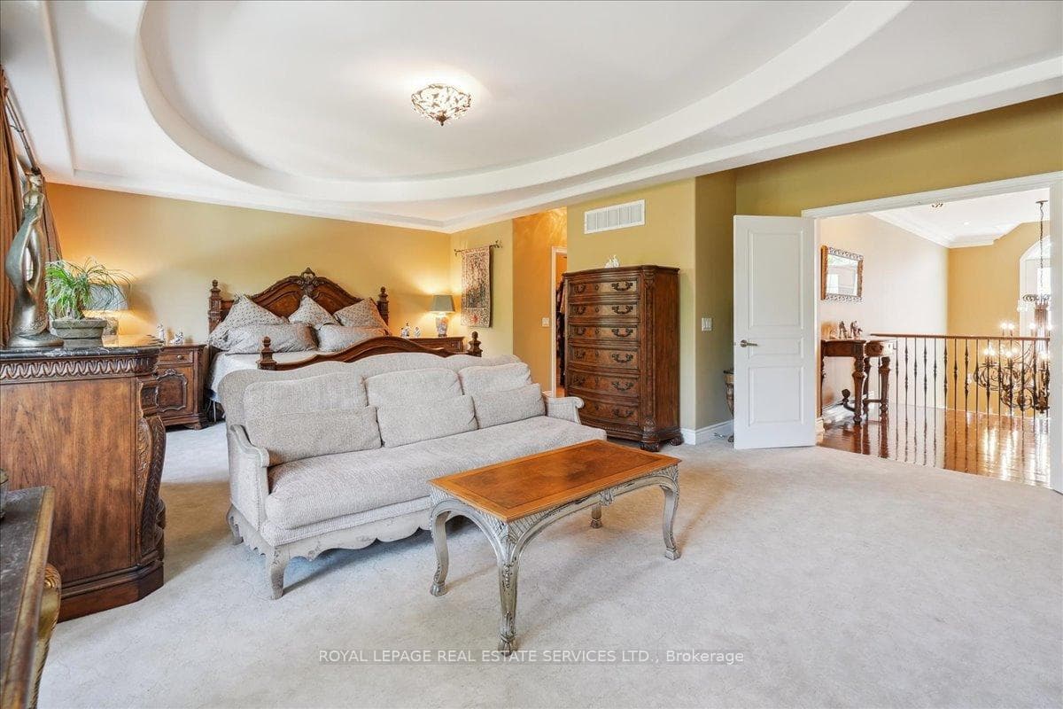 559 Golfview Court photo 23